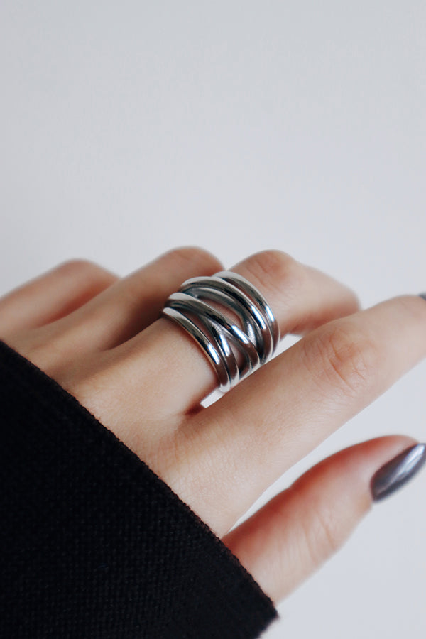 Mila Intertwined Silver Ring