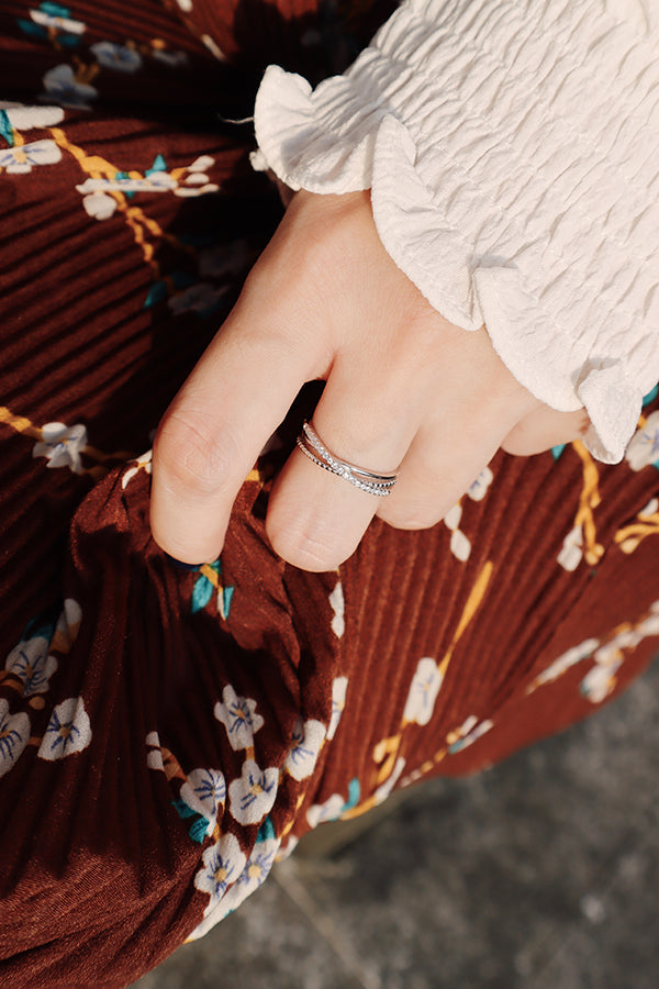 Olyvia Gleam Ring