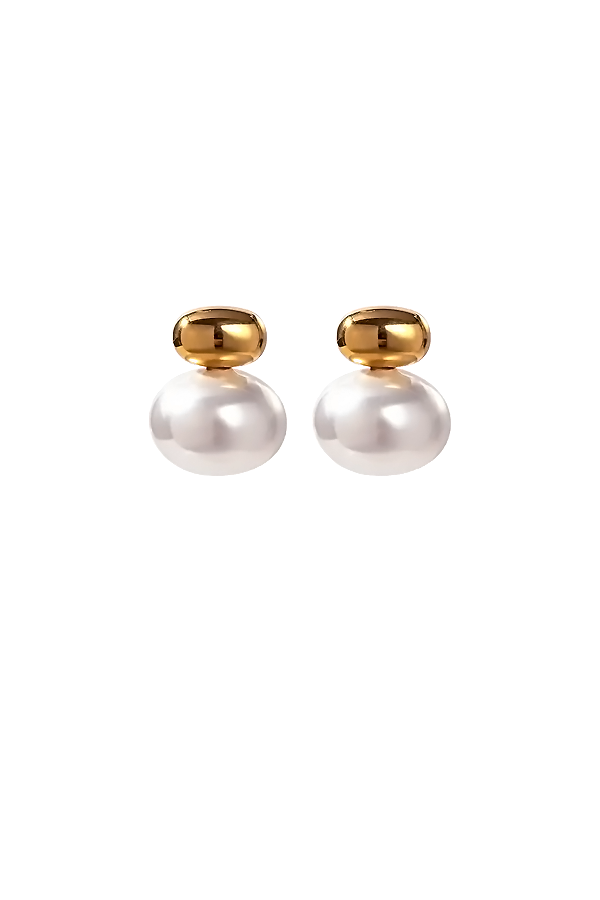 French vintage style pearl earrings for elegant woman.