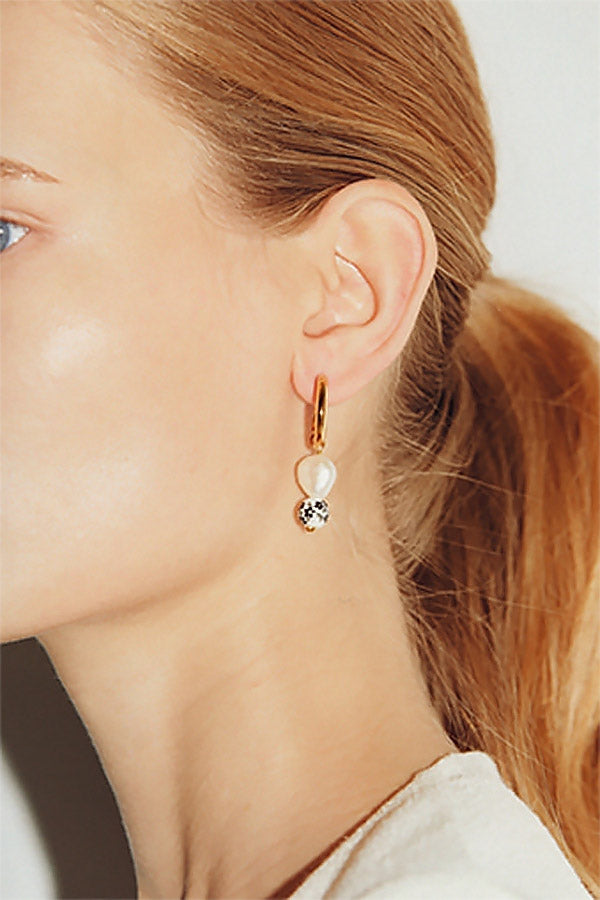 Magnified girls earrings