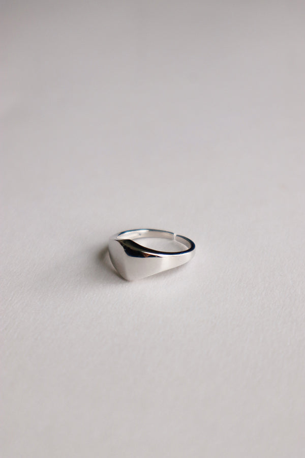 Lena Pinky Ring