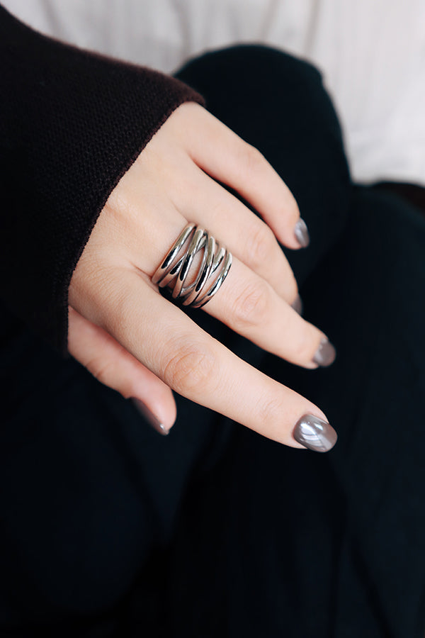 Mila Intertwined Silver Ring