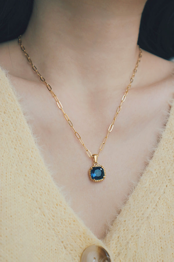 Hypoallergenic vintage CZ necklace, perfect for creating stylish layered looks with its gold-plated, water-resistant chain.