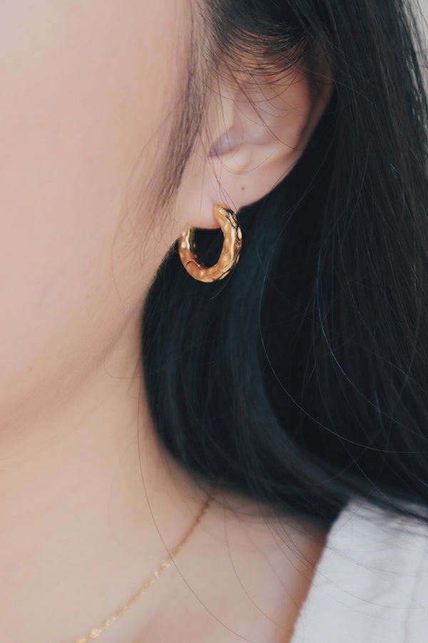 classic daily gold hoops for woman